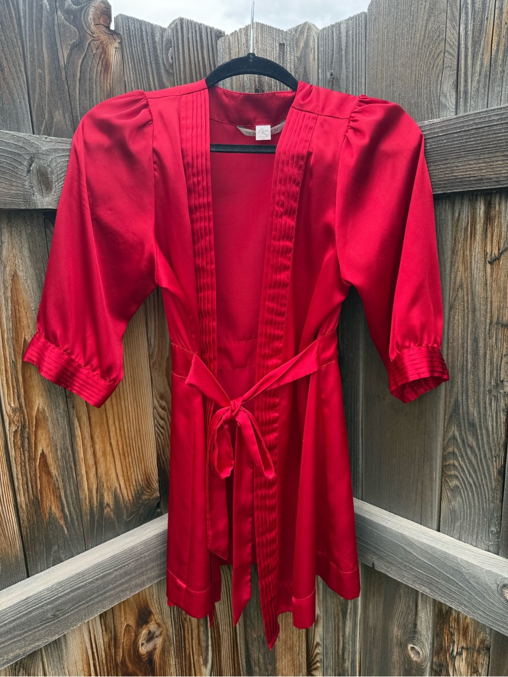 Victoria's Secret Red Satin Pintuck Tie Robe